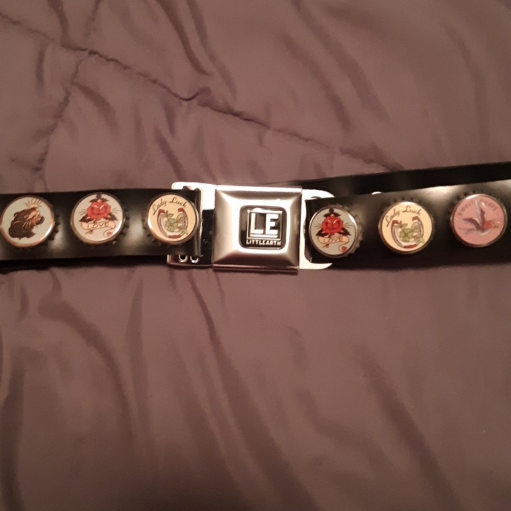 Bottle cap belt